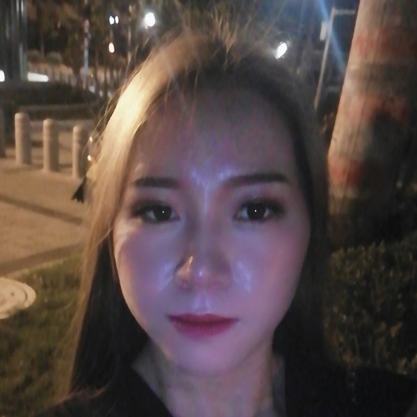 落拓漫步学姐的照片