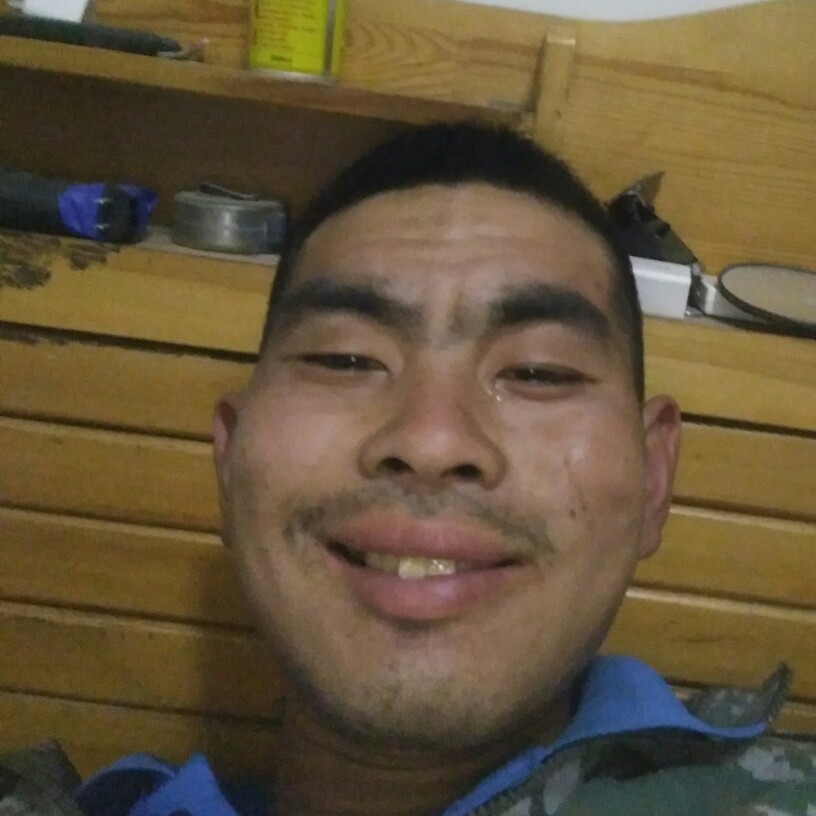 母鸡香蕉的照片