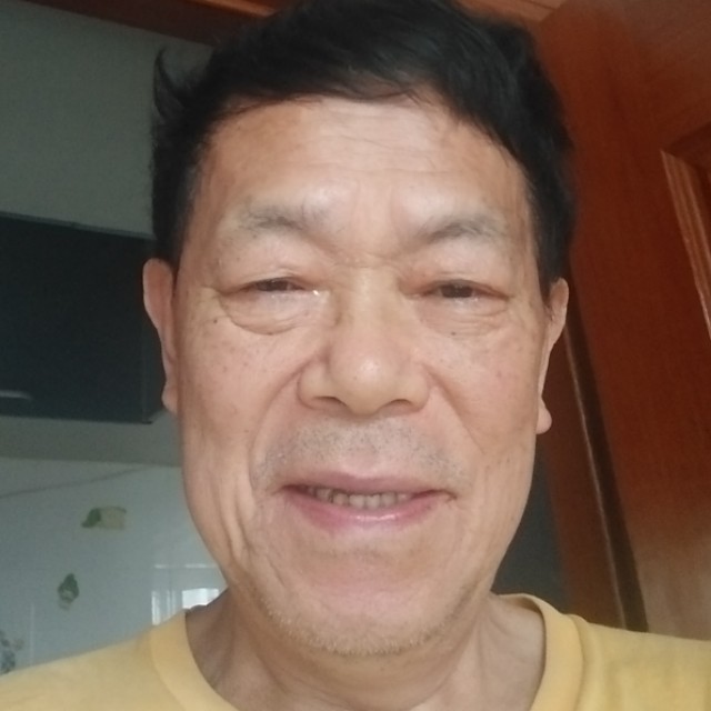 大意苦恋外套的照片
