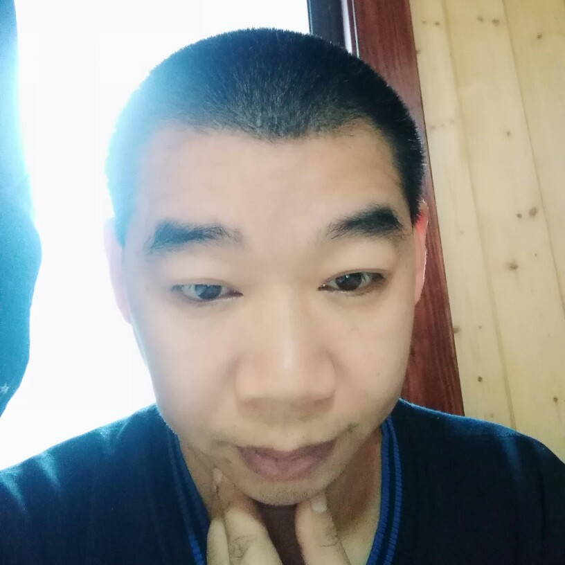 蜜粉演变高大的照片