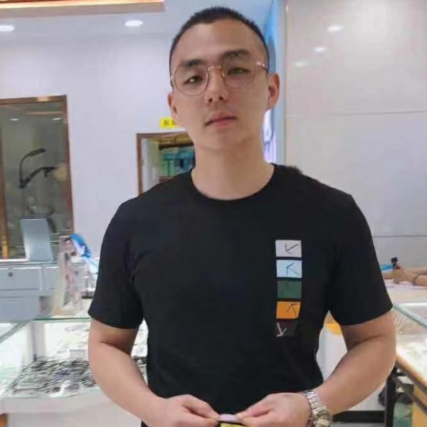 超级小胖子的照片