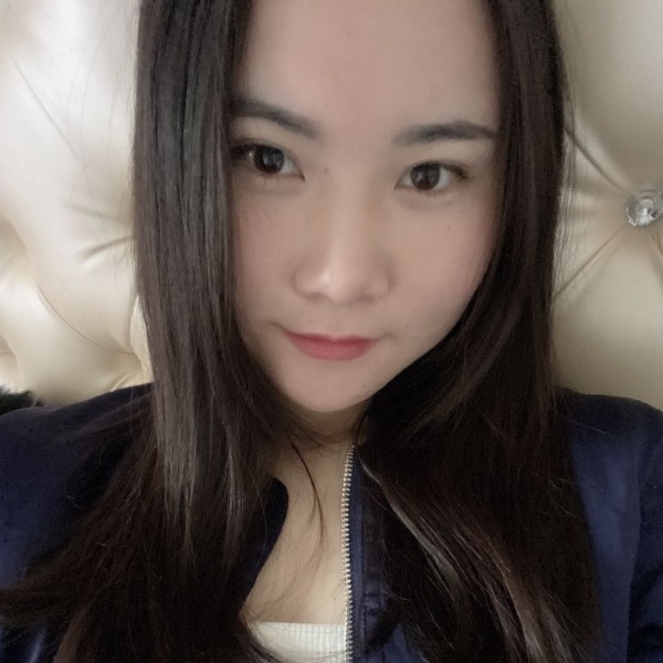 莉莉安娜塔莉的照片