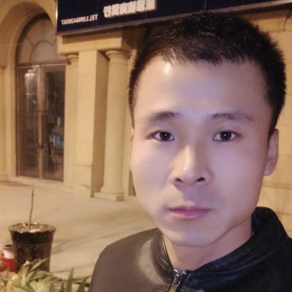 旧颜請笨笨的照片