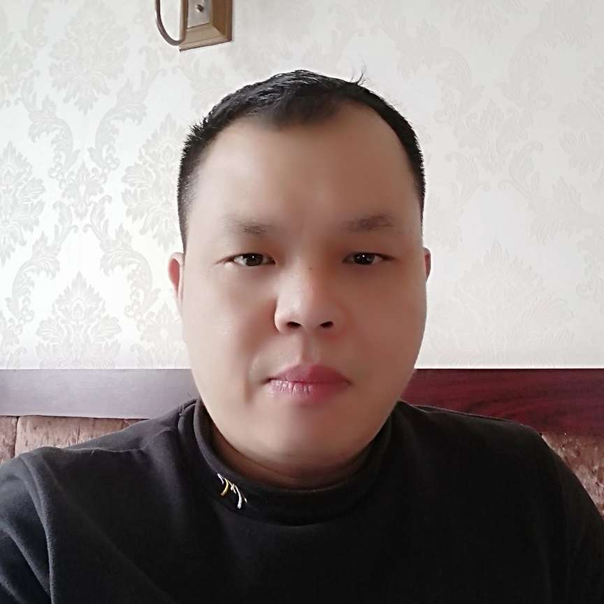 过时踢面包的照片