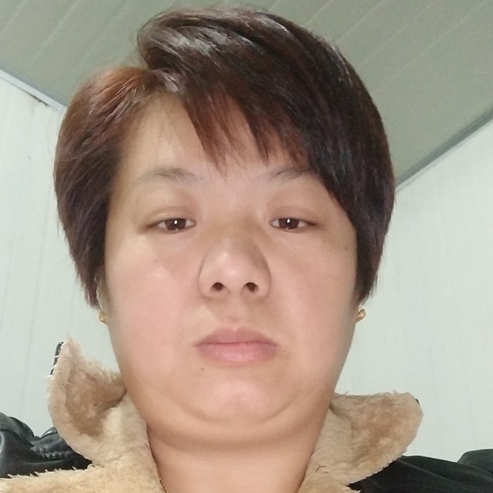 草莓苦恋隐忍的照片