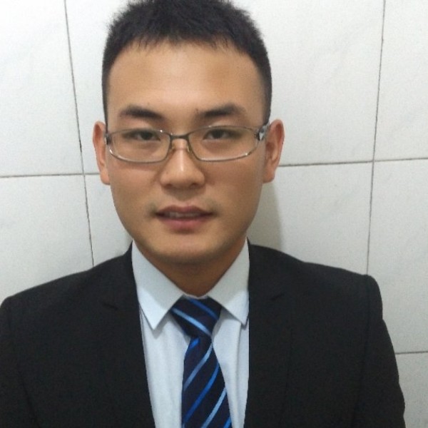 武汉工程男的照片