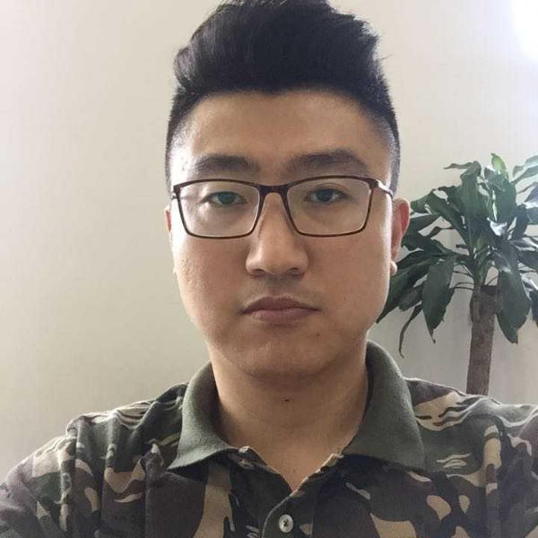 钢铁侠挽手超帅的照片