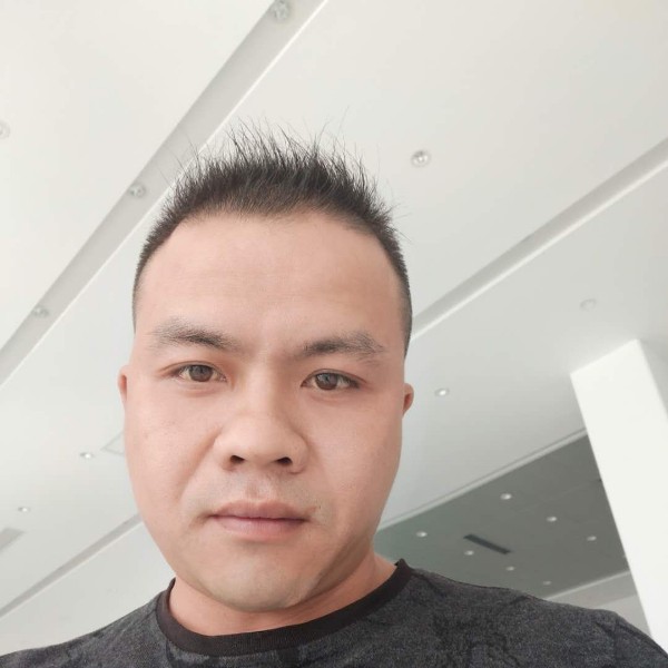 可靠与小丸子的照片