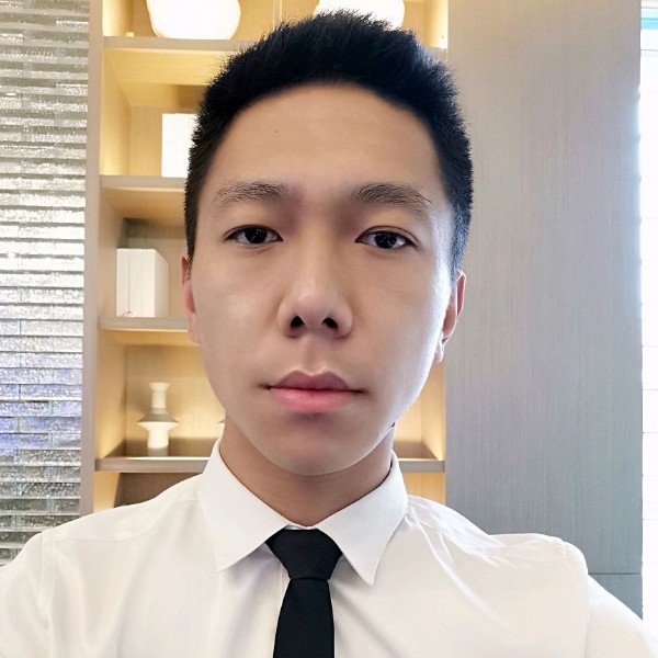 强健等待嚓茶的照片