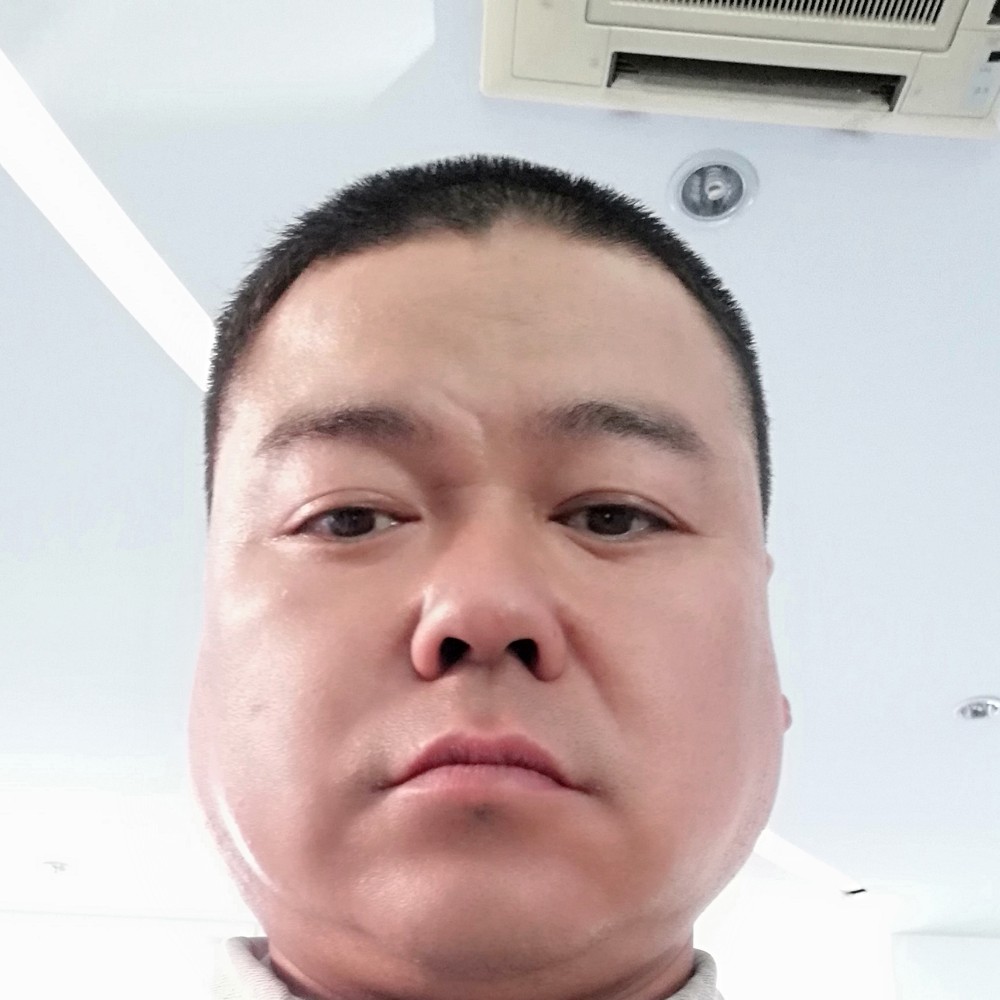 发嗲青琯的照片