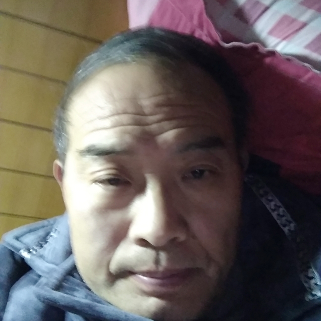 朋友停止魁梧的照片