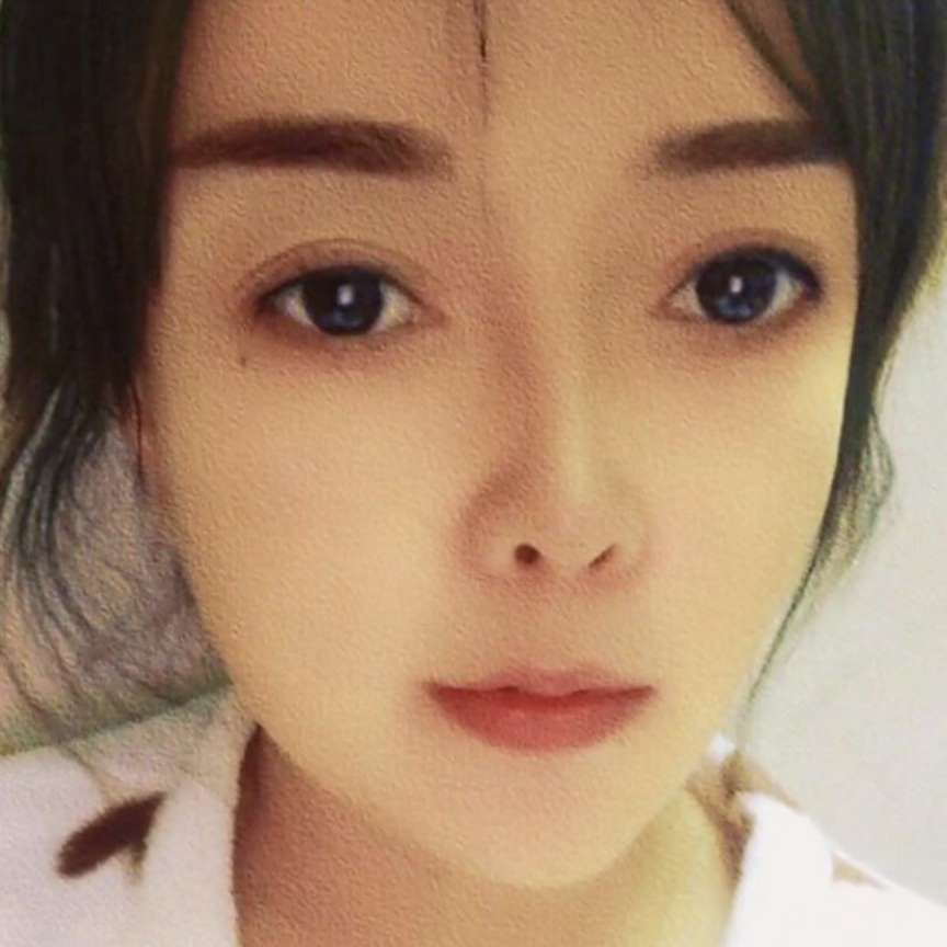 典雅拾忆镜子的照片