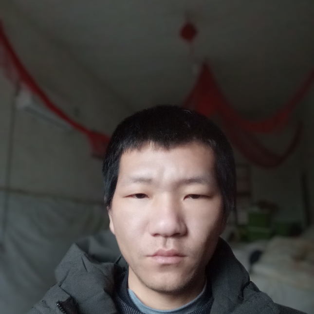 男人的成洛的照片