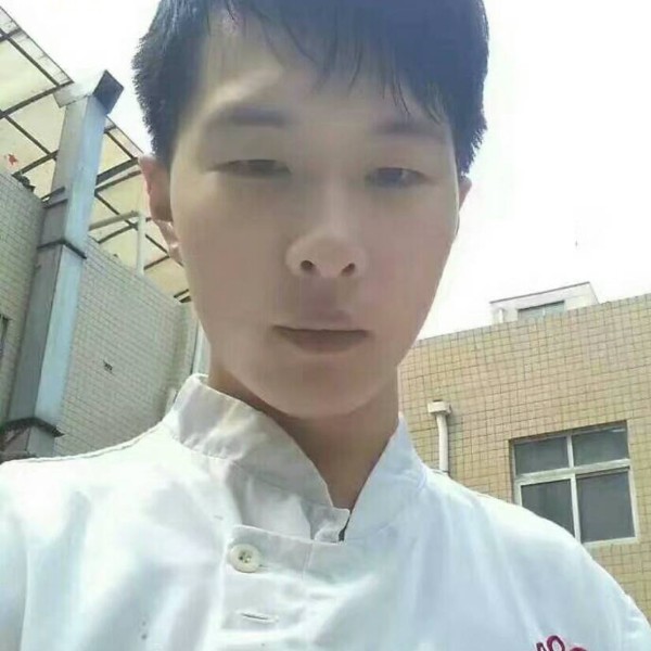 眼泪换不回昨天的照片