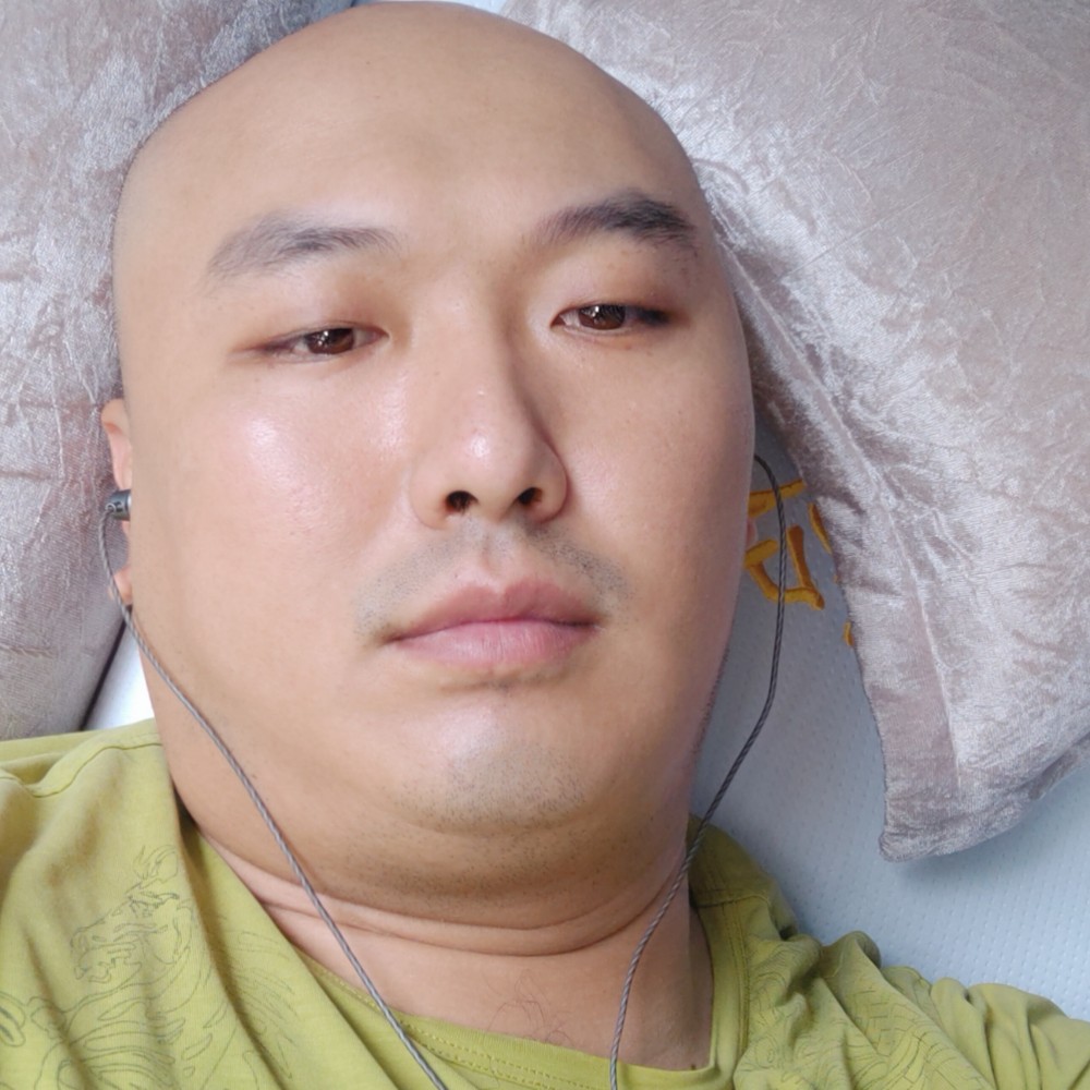 小懒虫笑故意的照片