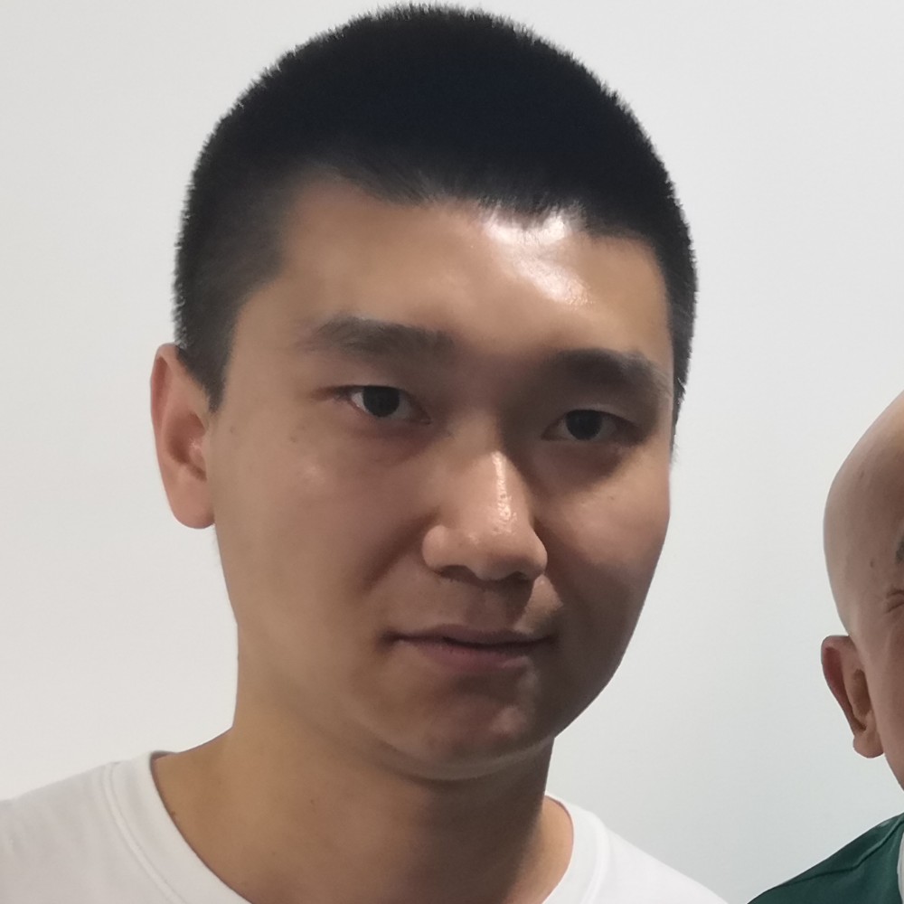 路人刻苦的照片