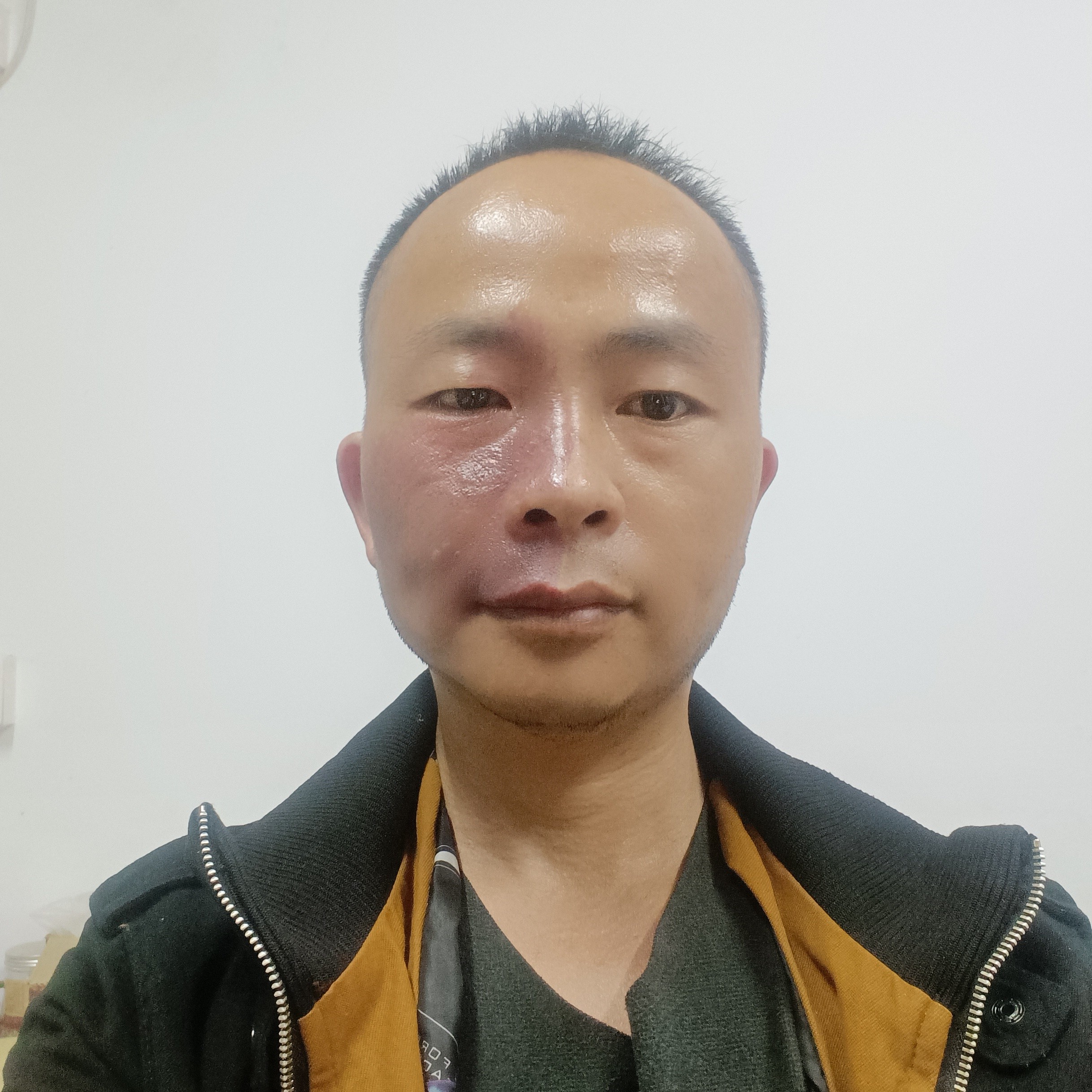 毛衣愿追寻的照片