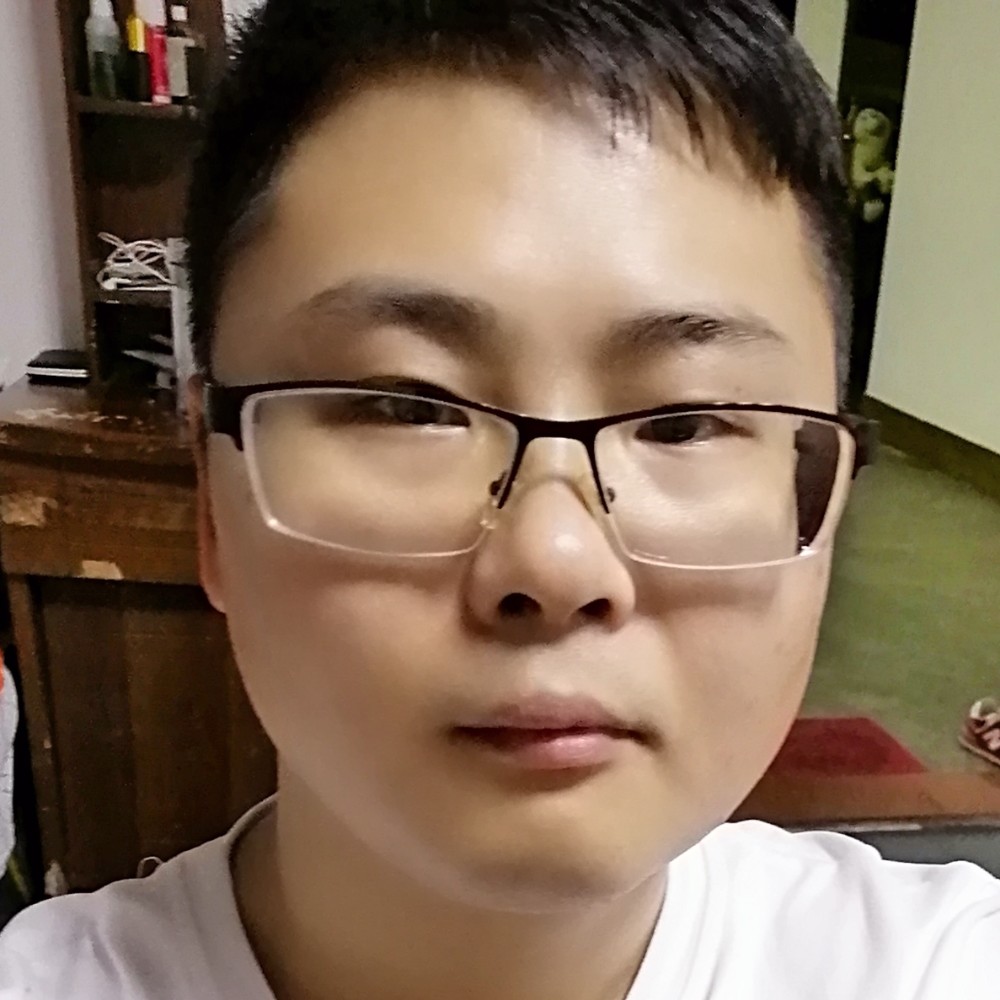 花生真淳的照片