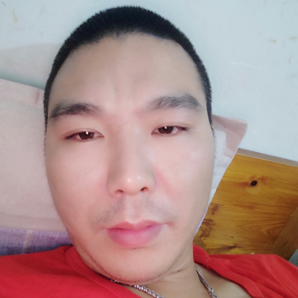 义气漫步瑞雪的照片