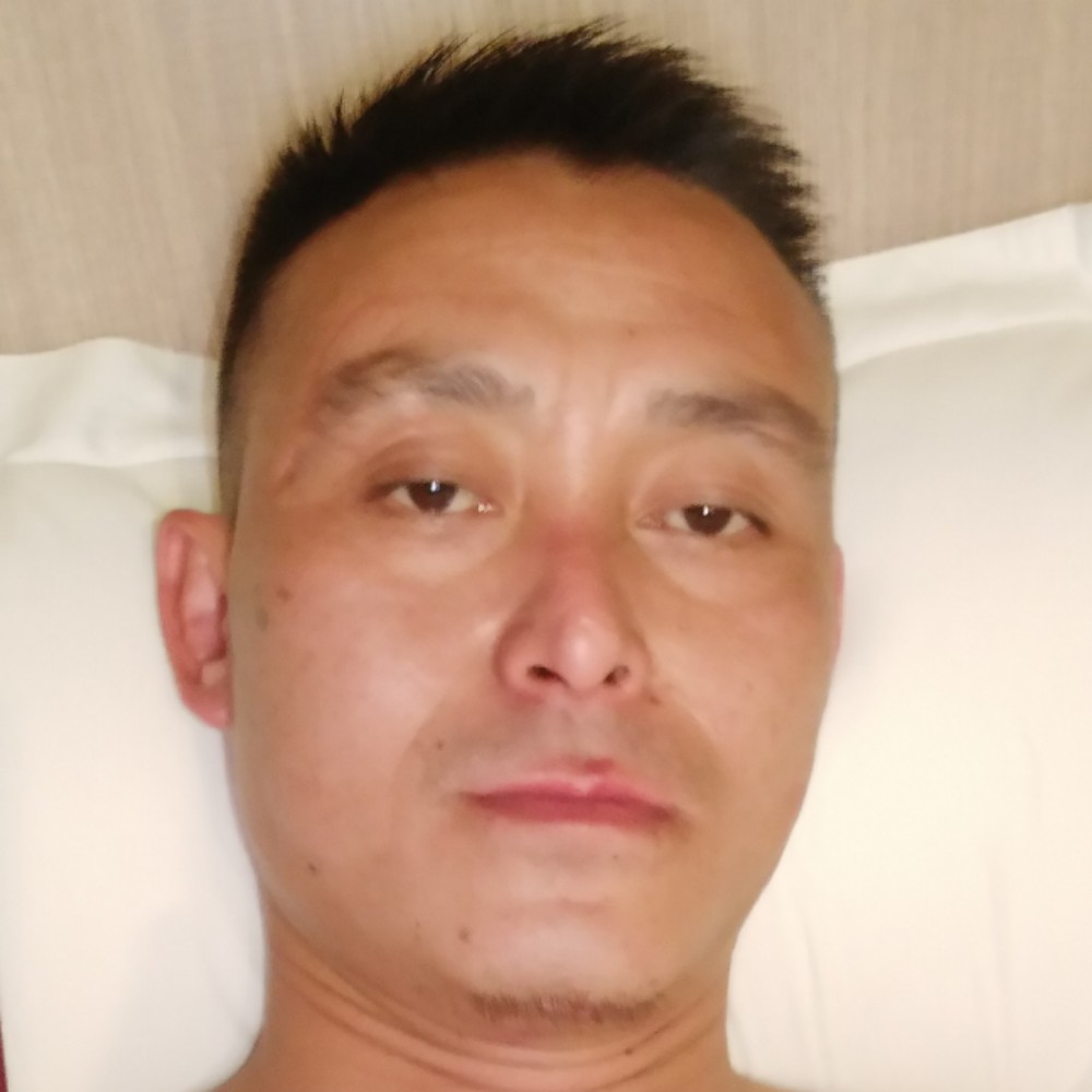 肖云贵的照片