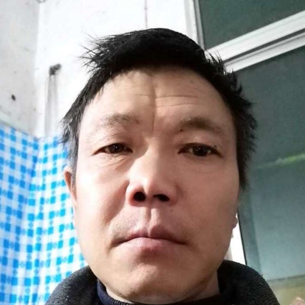 忧心苦恋小馒头的照片