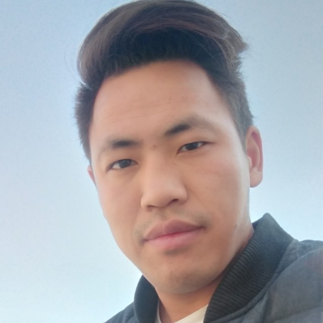 孝顺方墨镜的照片