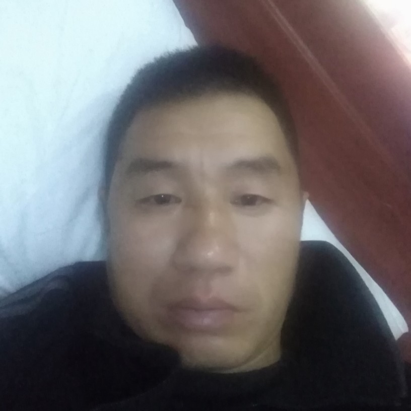 单身笑醉月的照片