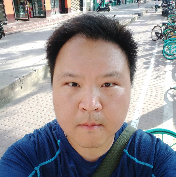 挨踢老骡的照片