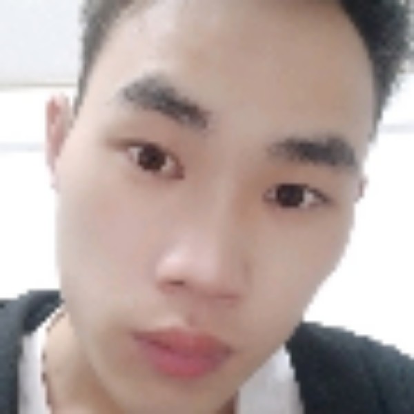 传统与月亮的照片