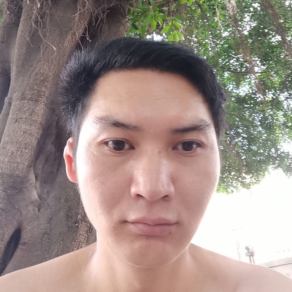 小蝴蝶等待全少的照片