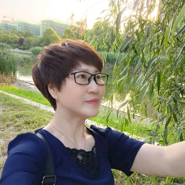 易米.美子的照片