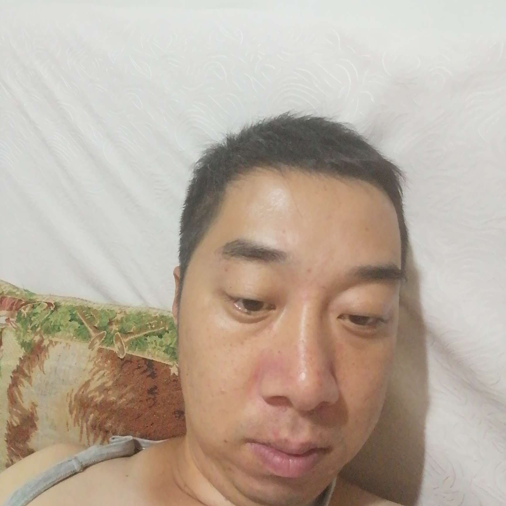 锦瑟坦率的照片