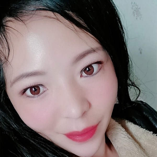 温柔爱笑的照片