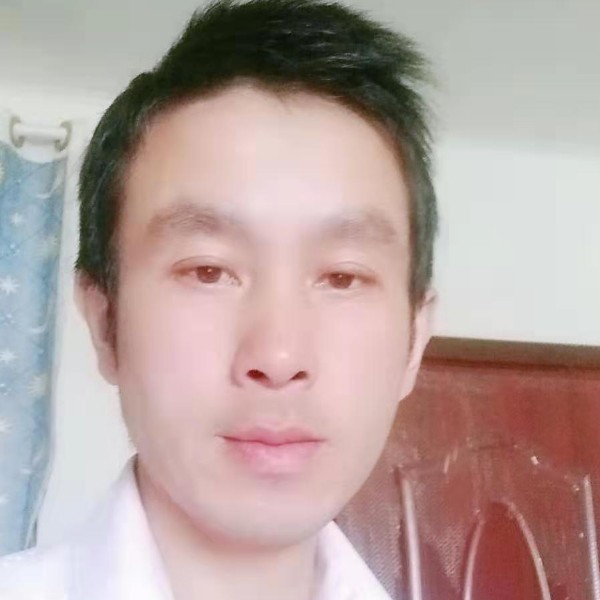 清风拂明月的照片