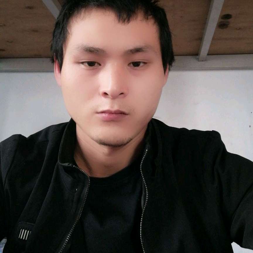 台灯闻无心的照片