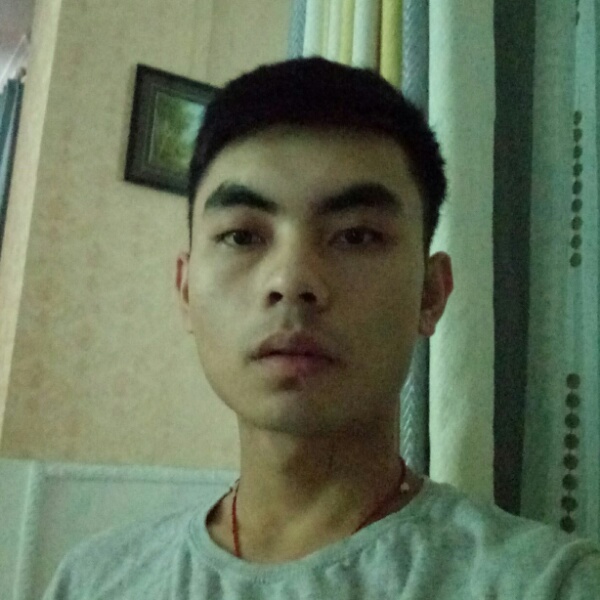 孝顺浅吻溪流的照片