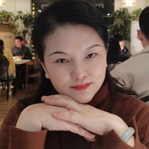 卓玛的照片