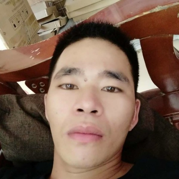独特吃醋手机的照片