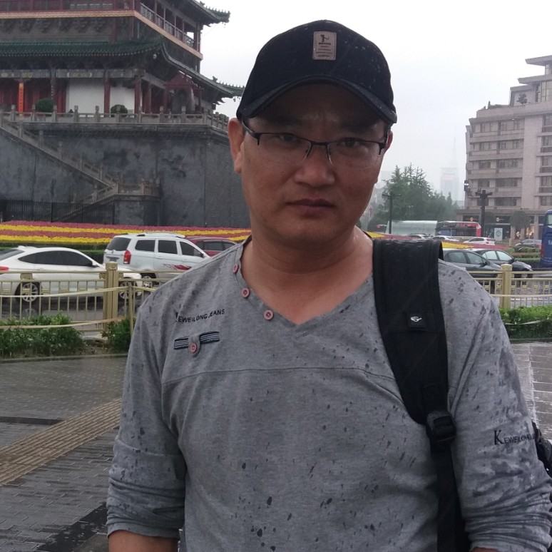 一建钟情的照片