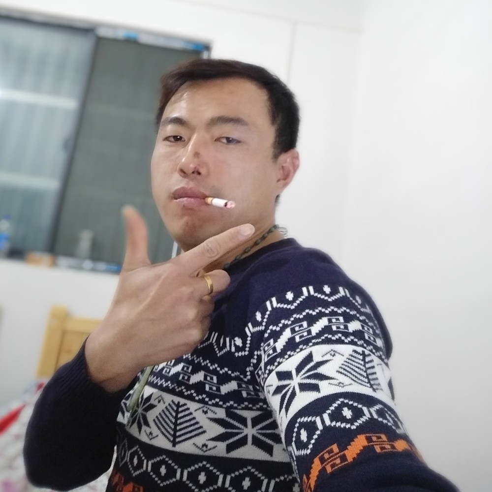 →_→华←_←子的照片