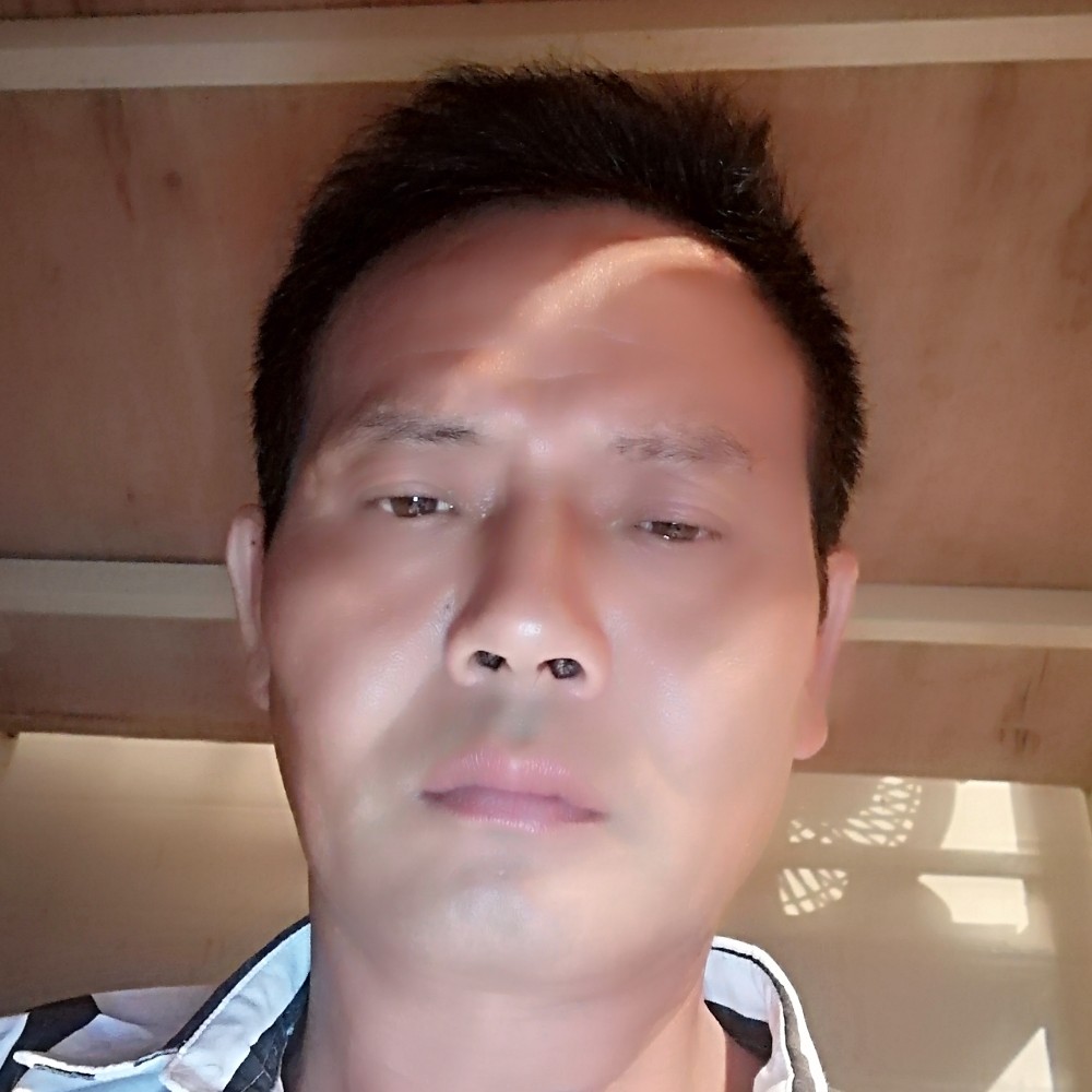 跳跃爱恋小白菜的照片