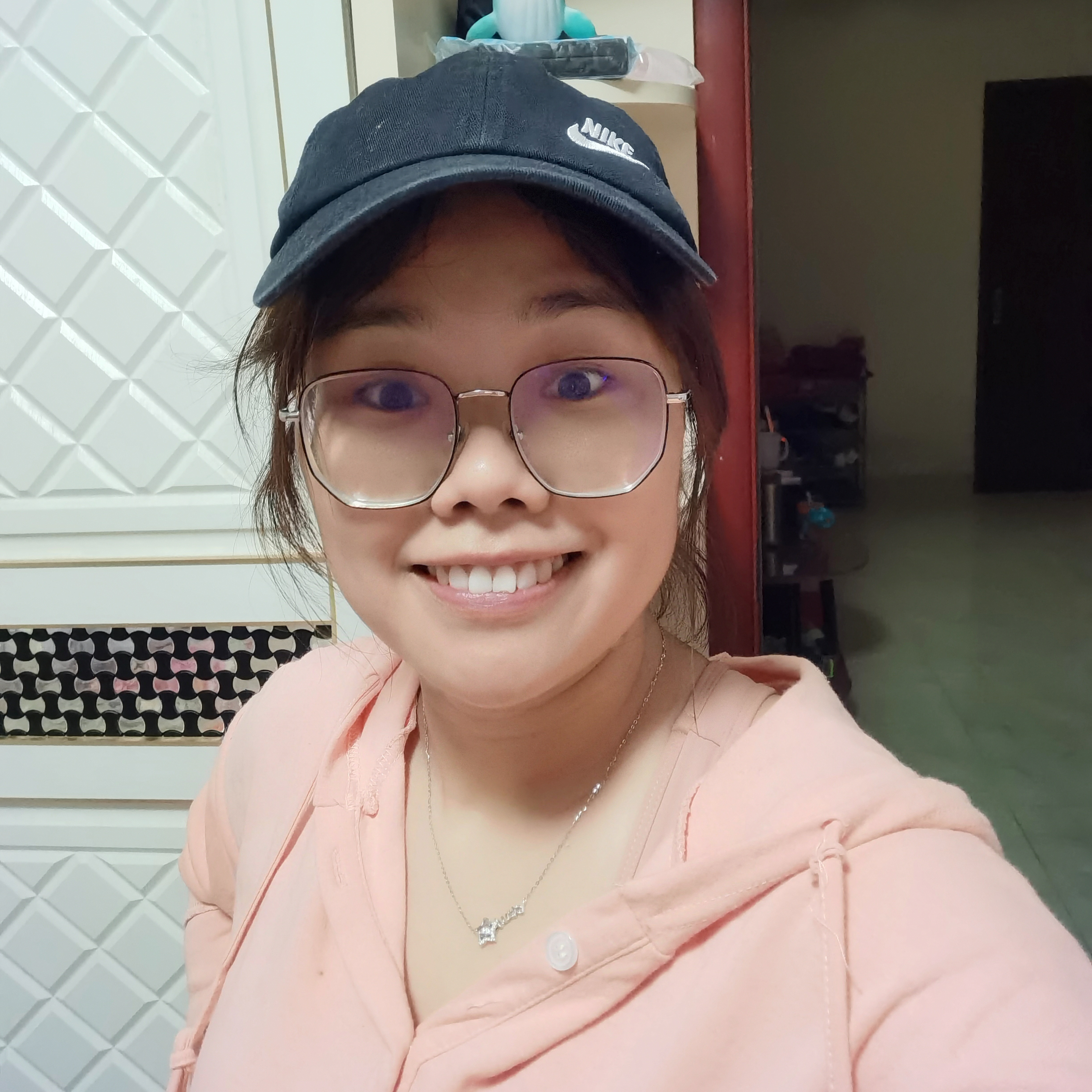 爱吃橙子的陈小荣的照片