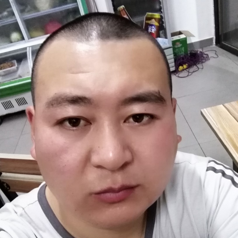 茉莉阳光男的照片
