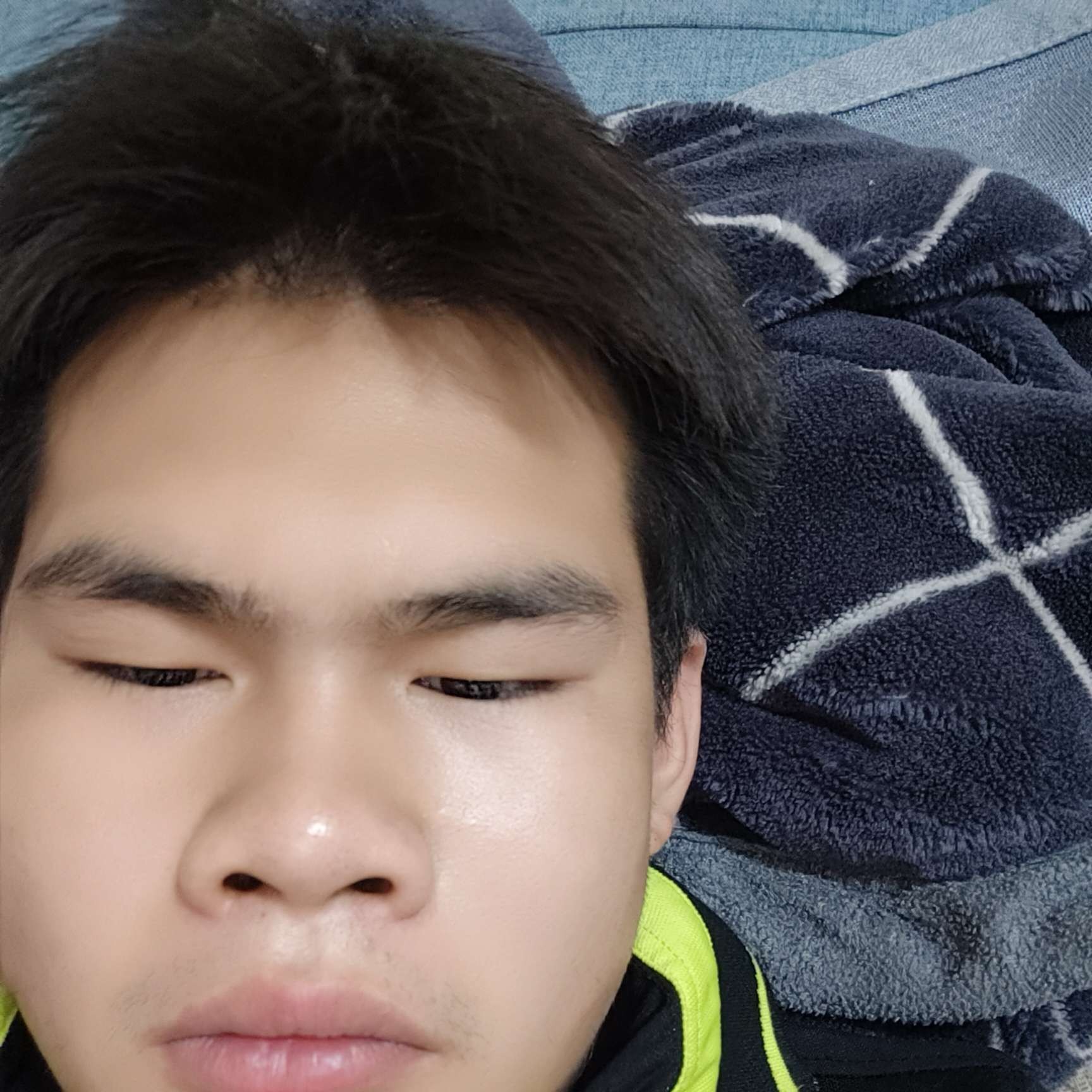 墨白云的照片