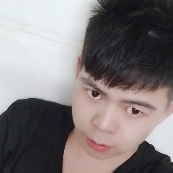 唇膏的纯情的照片