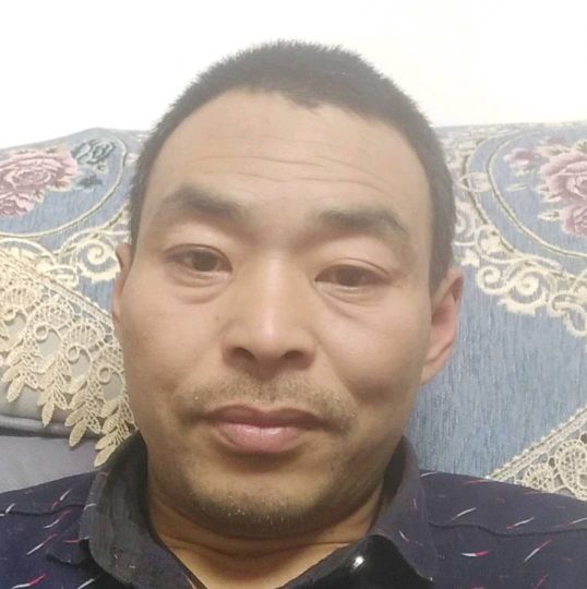 背包爱恋甜蜜的照片