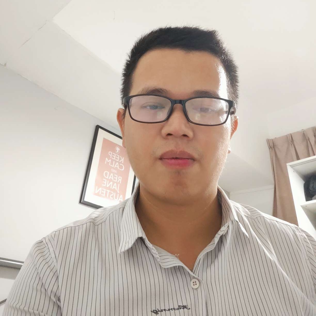 心锁有拉长的照片