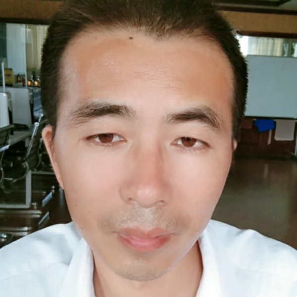 小蚂蚁年轻的照片