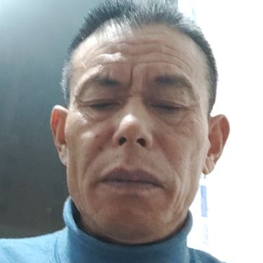 无限蹙眉眼神的照片