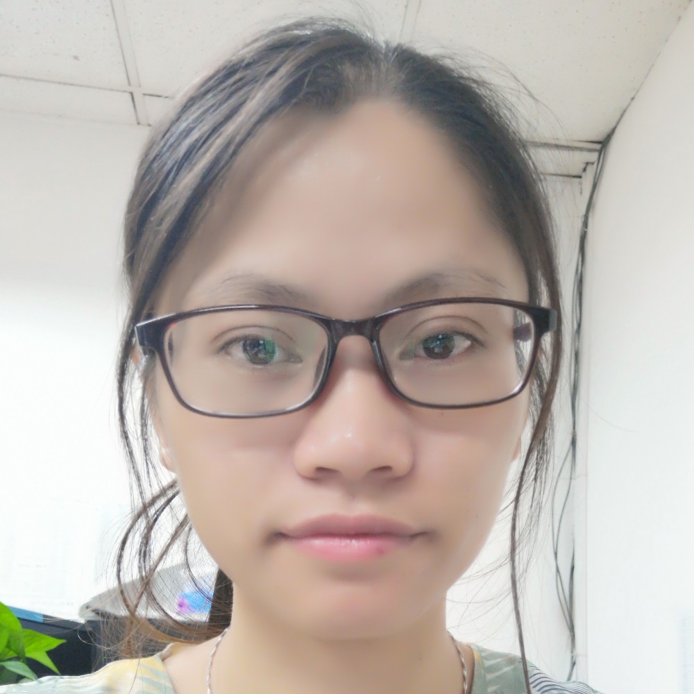 结实邂逅蜜蜂的照片